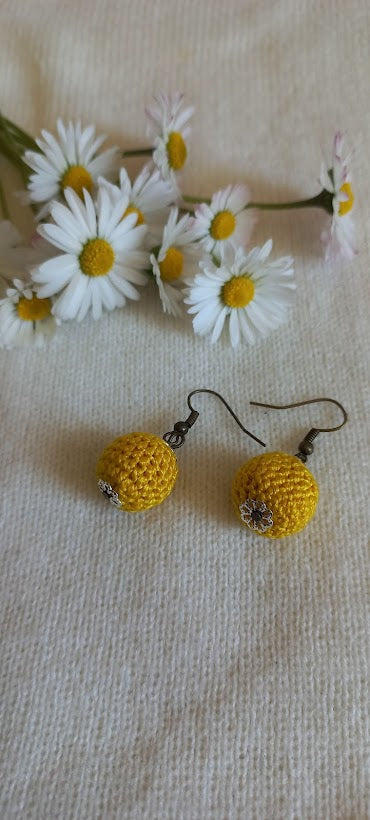 Adorable crochet earrings