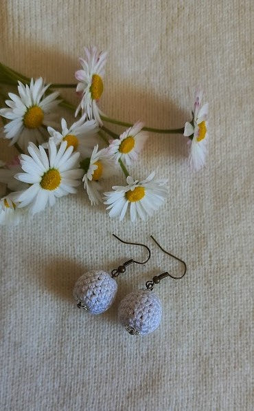 Adorable crochet earrings