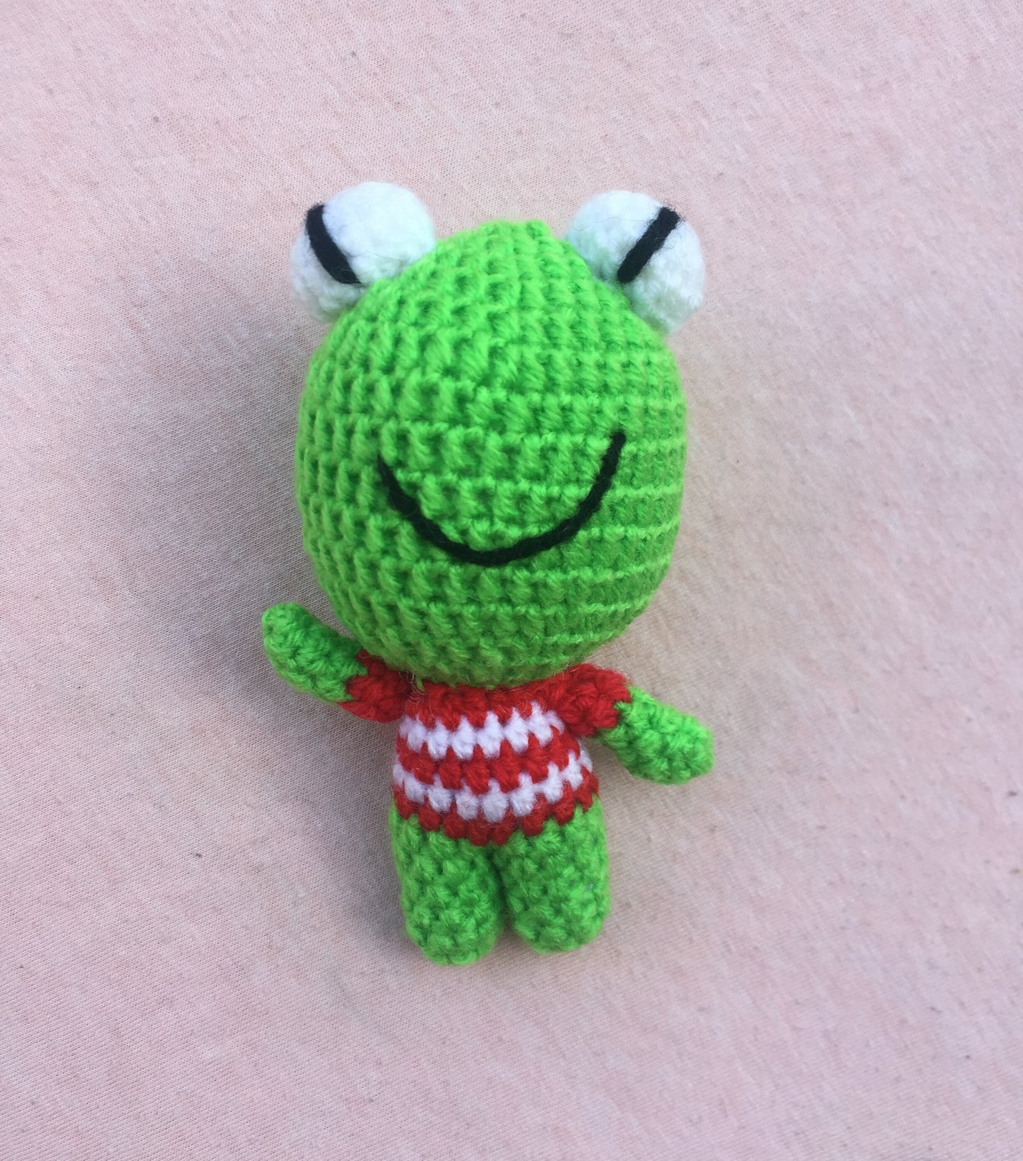 Handmade Crochet small frog toy